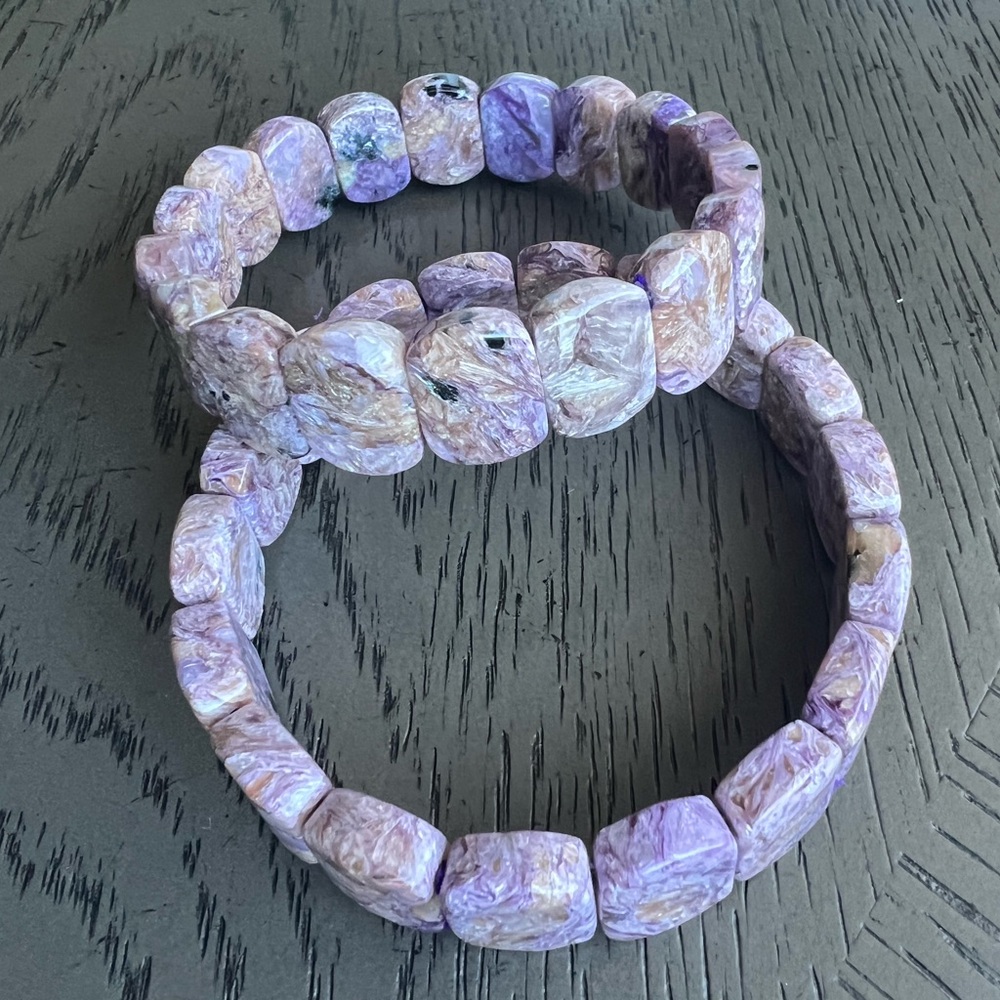 (ONE) Charoite soft bangle  SIZE 7’ - Picture 4 of 9